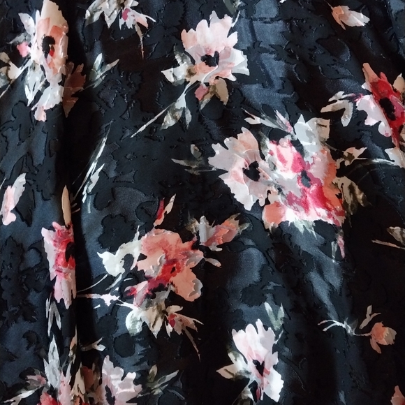 *WHBM Black Floral Strapless Dress - Picture 4 of 6